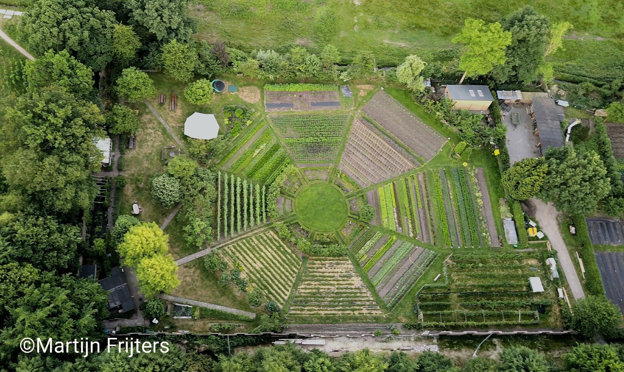 Bio-cultureel herstel Zuid-Veluwe: De ommuurde tuin